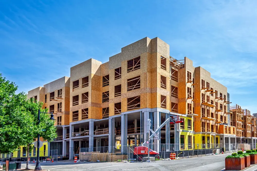 Charpente bois lamellé-collé dimensionnée par le bureau d'étude structure CIVIGO en Auvergne-Rhône-Alpes