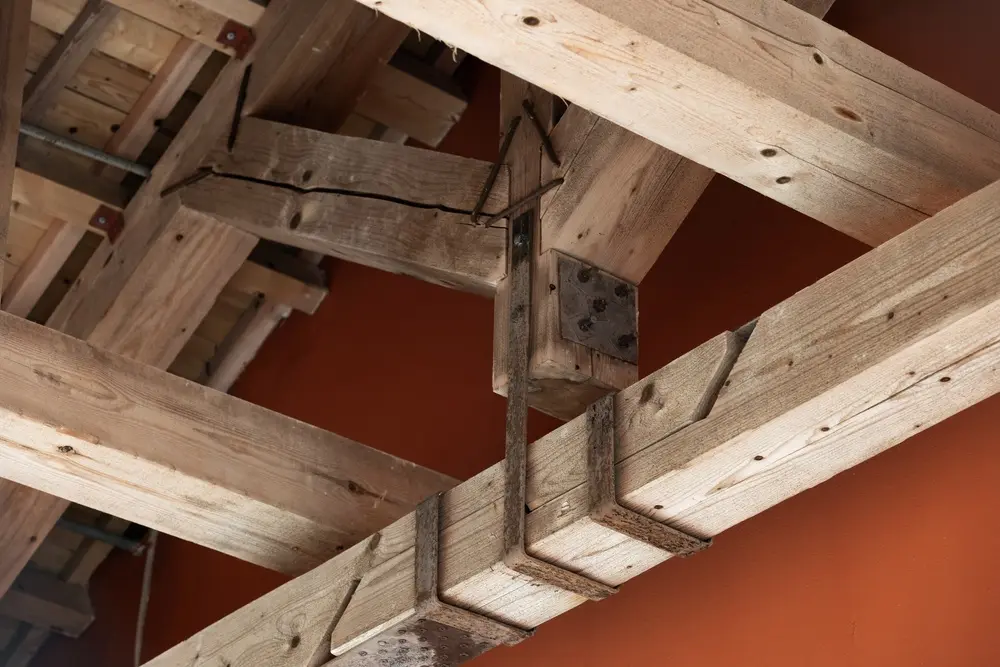 Renforcer une poutre en bois – diagnostic et méthodes par ingénieur structure civigo